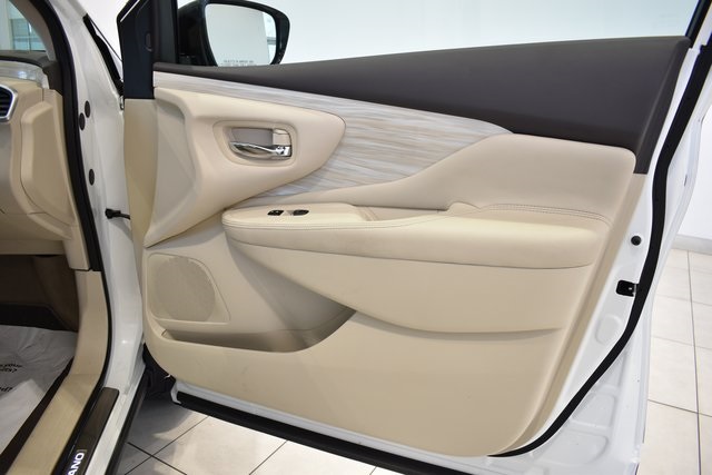 2015 Nissan Murano SL photo 11