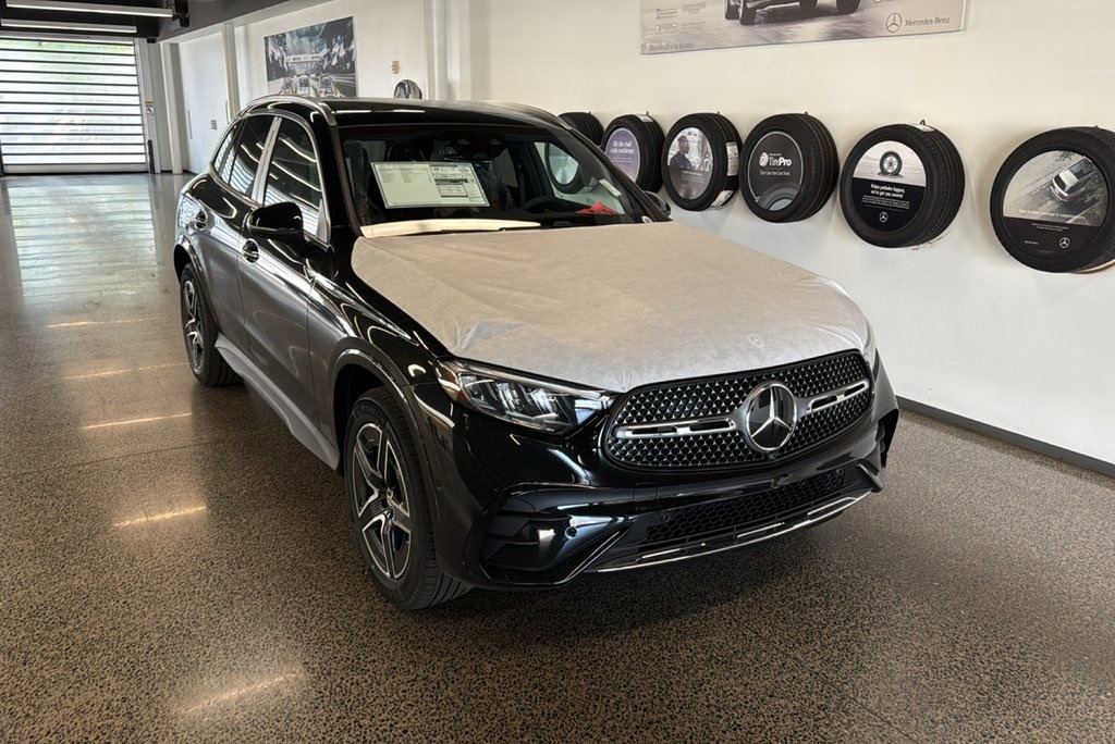 2026 Mercedes-Benz GLC Base's photo
