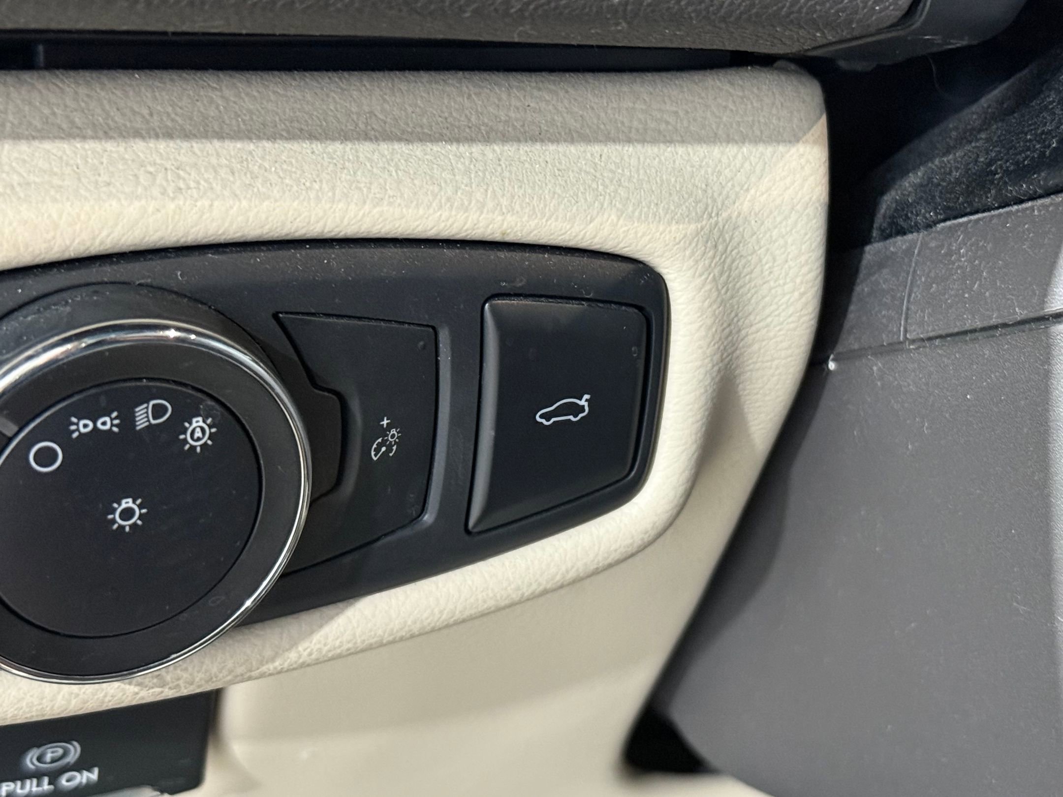 2020 Lincoln MKZ Hybrid Reserve photo 17