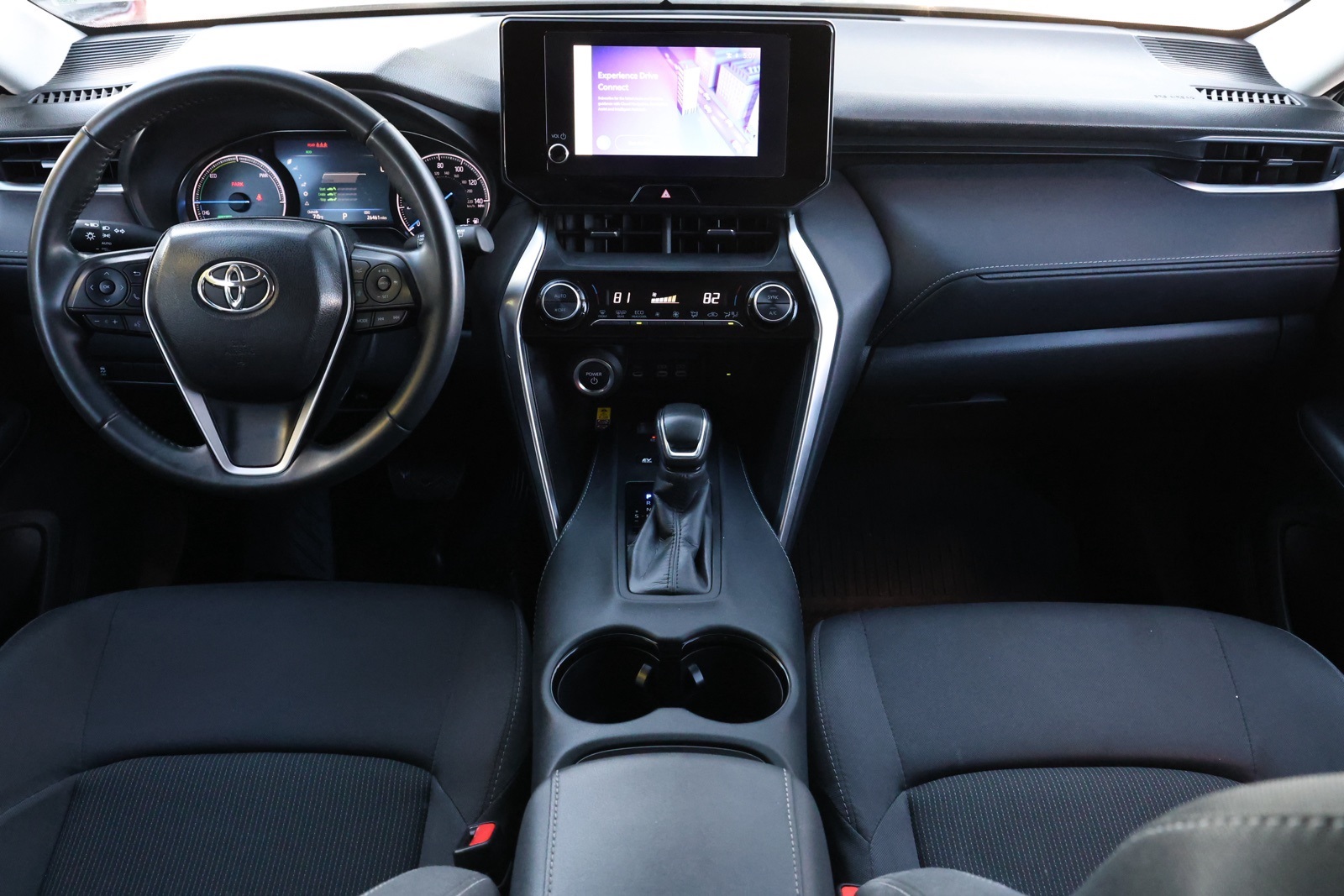 2024 Toyota Venza LE photo 2