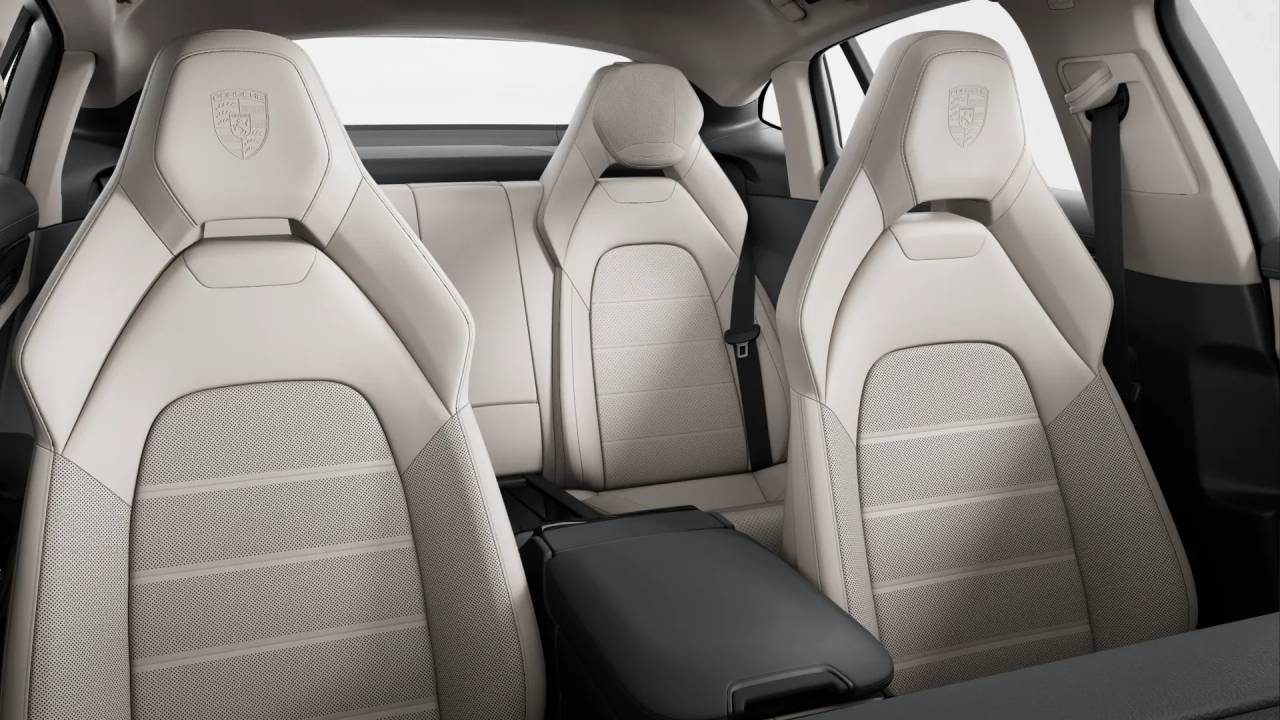 2026 Porsche Panamera 4 photo 10