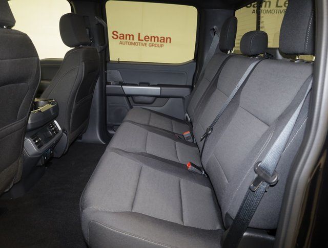 2025 Ford F-150 XLT photo 3