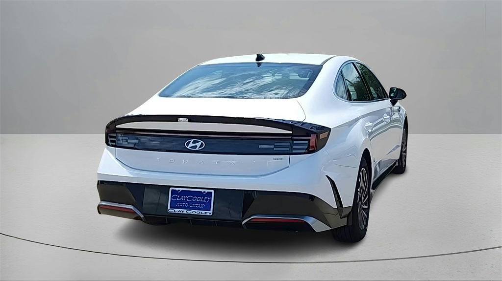 2025 Hyundai Sonata Hybrid SEL photo 4