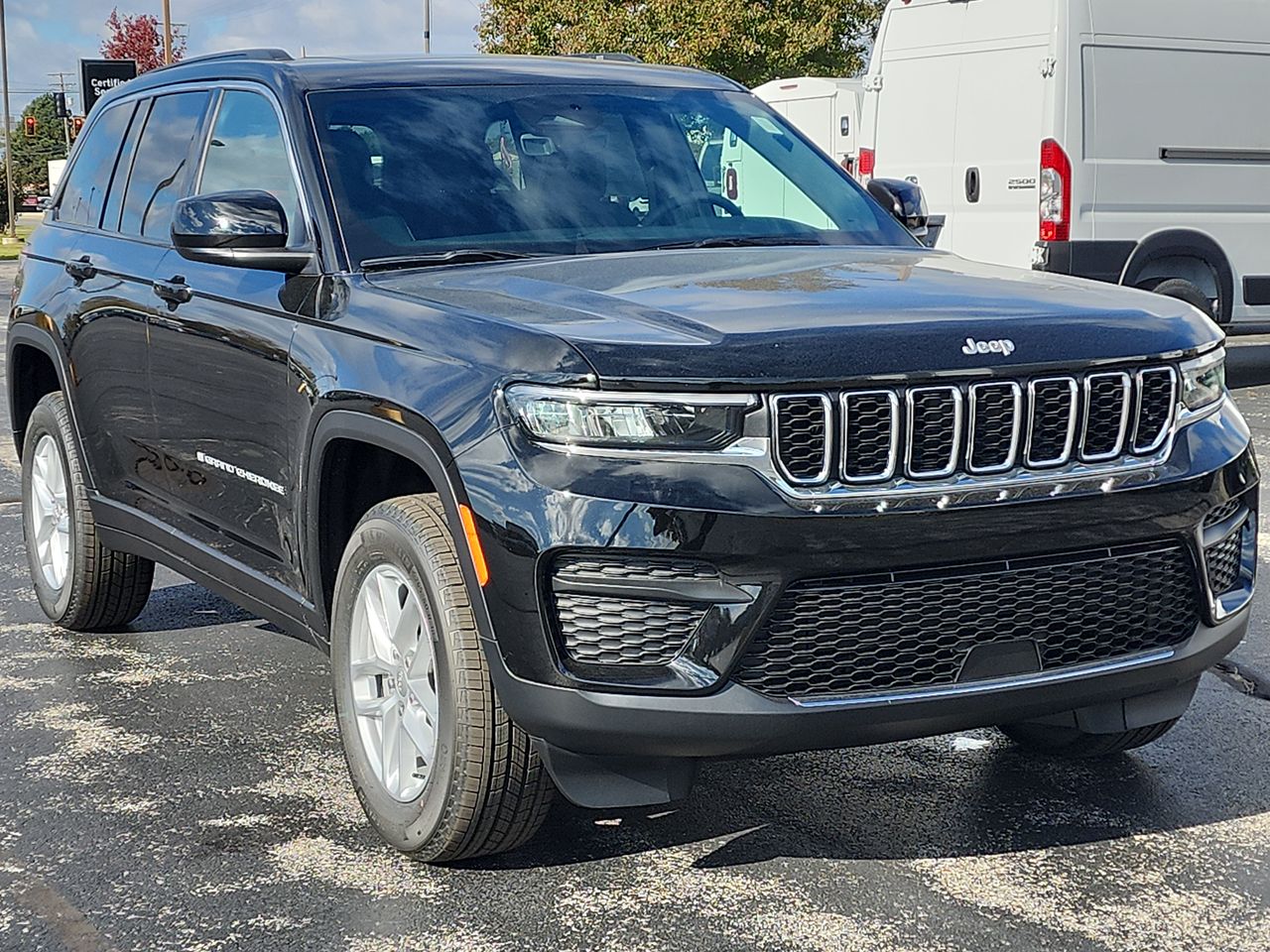 2025 Jeep Grand Cherokee Laredo's photo