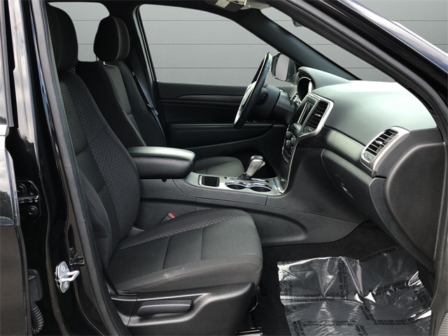2021 Jeep Grand Cherokee Laredo E photo 13