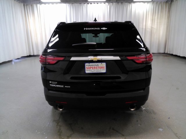 2023 Chevrolet Traverse LS photo 3