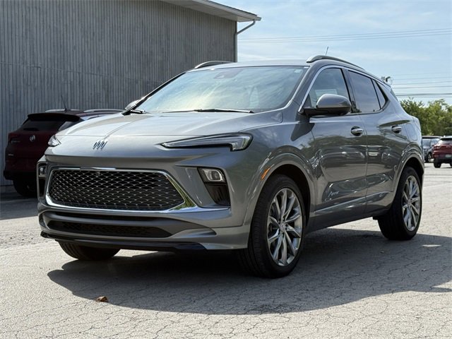 2024 Buick Encore GX Avenir photo 4