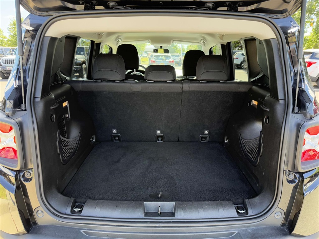 2017 Jeep Renegade Sport photo 30