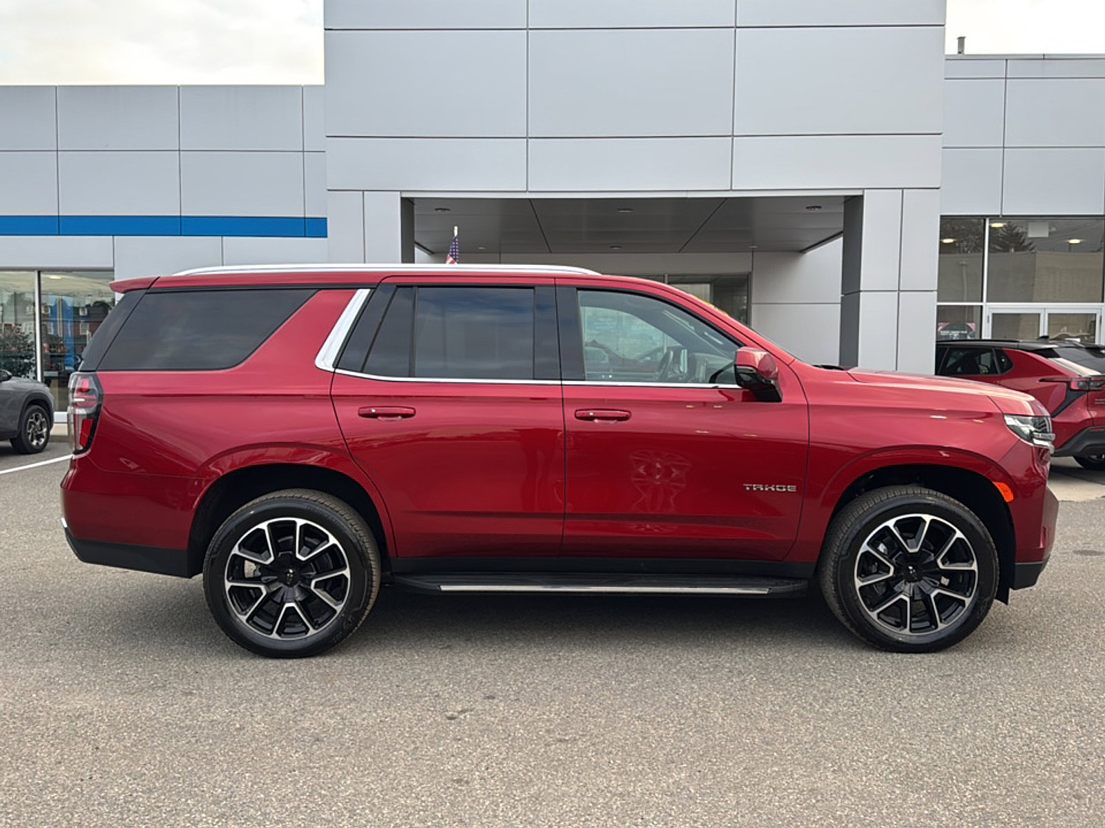 2024 Chevrolet Tahoe LT photo 8