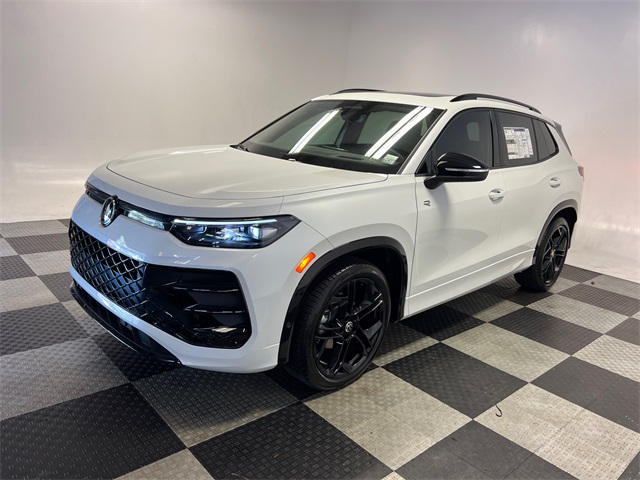 2025 Volkswagen Tiguan SE R-Line Black photo 2