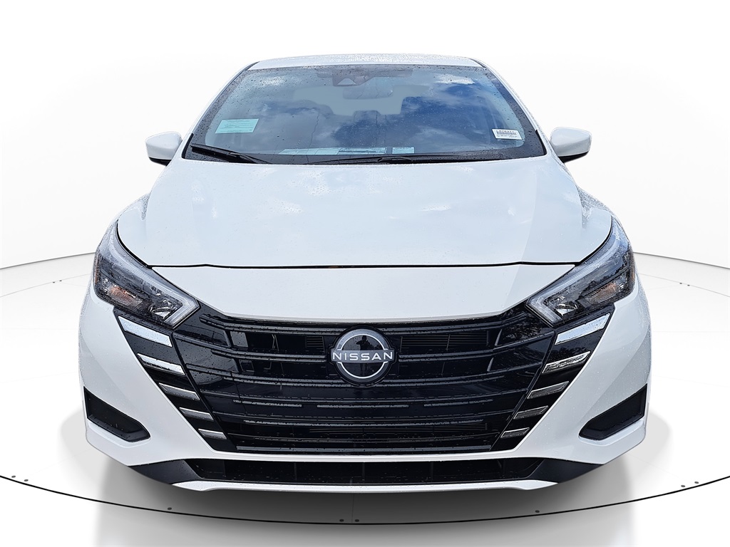 2025 Nissan Versa 1.6 SV photo 3