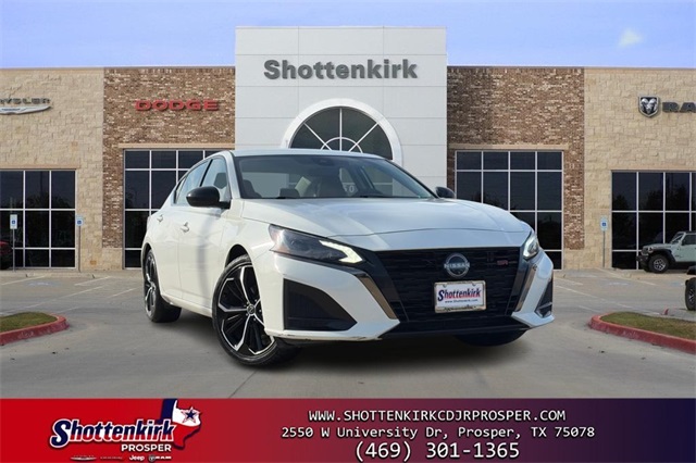 2024 Nissan Altima SR