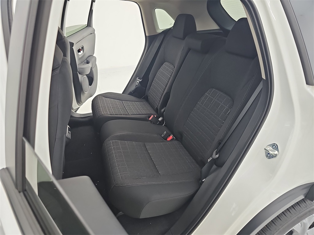 2026 Honda HR-V LX photo 18