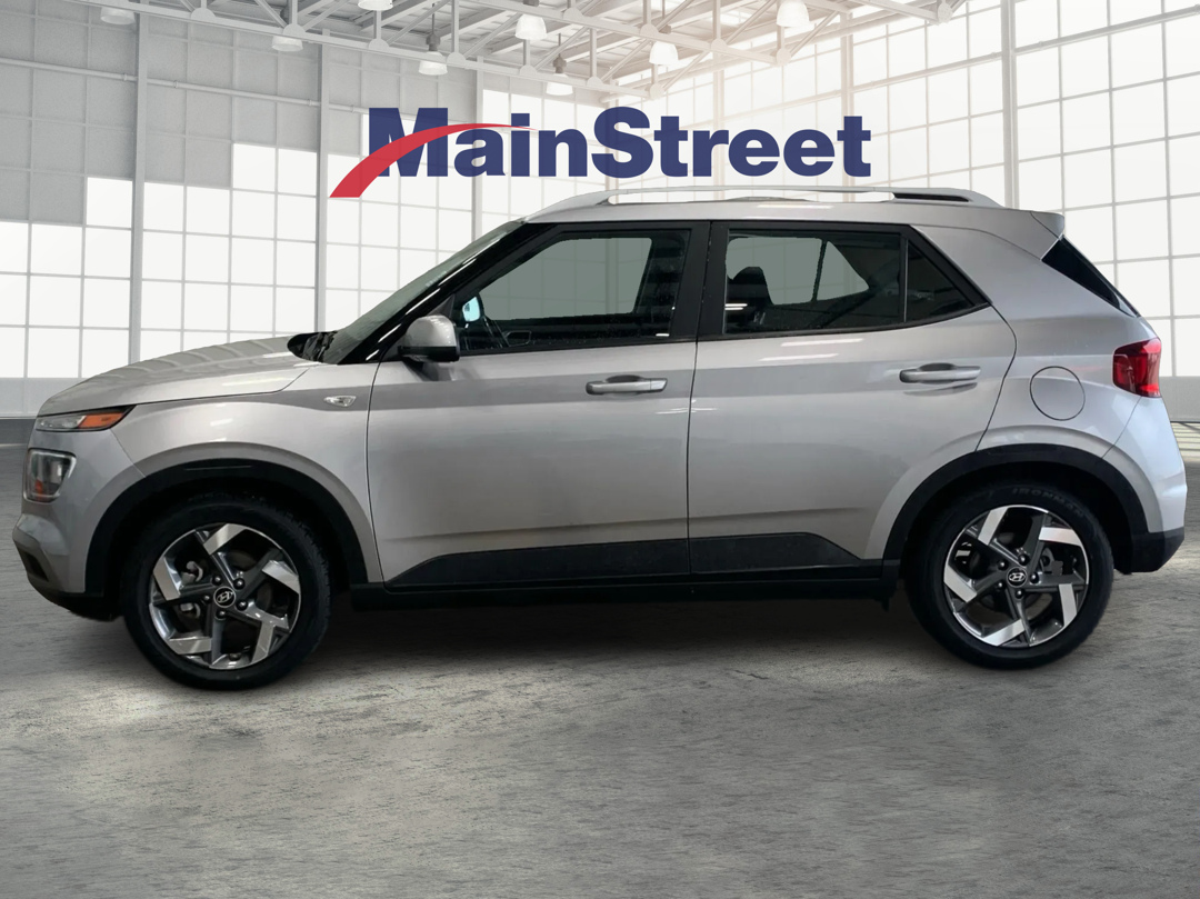 Used 2023 Hyundai Venue SEL with VIN KMHRC8A39PU253001 for sale in Kansas City