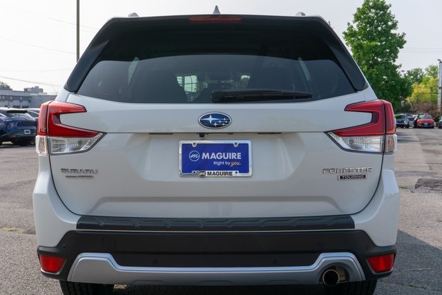 2021 Subaru Forester Touring photo 4