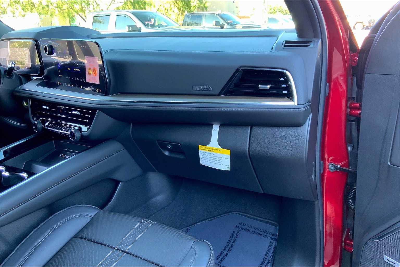 2025 Chevrolet Tahoe High Country photo 16