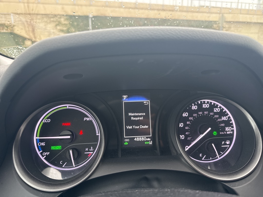 2022 Toyota Camry SE Nightshade Hybrid's photo