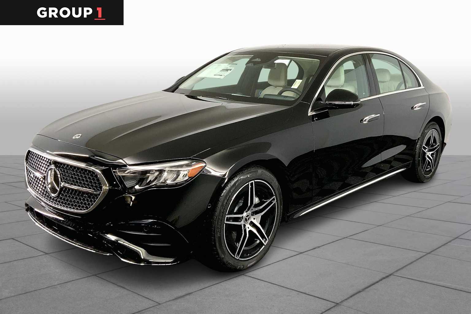 2025 Mercedes Benz C 300 4MATIC photo 2