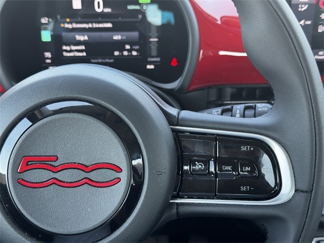 2024 Fiat 500e photo 22
