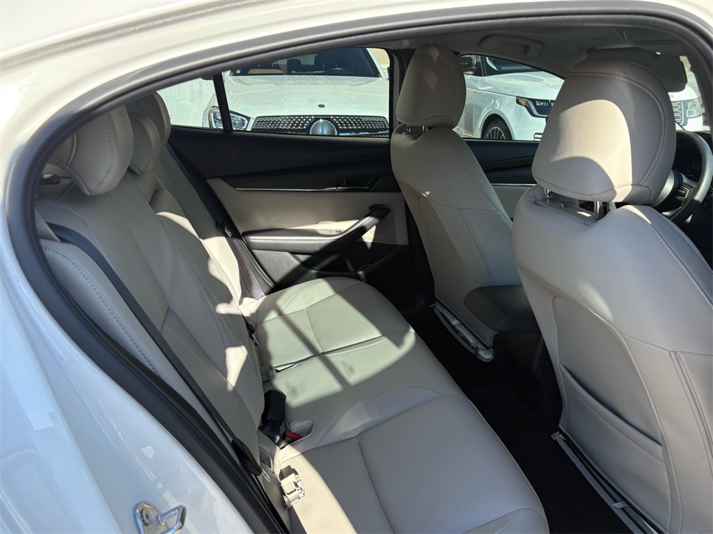 2023 Mazda Mazda3 2.5 s Preferred photo 7