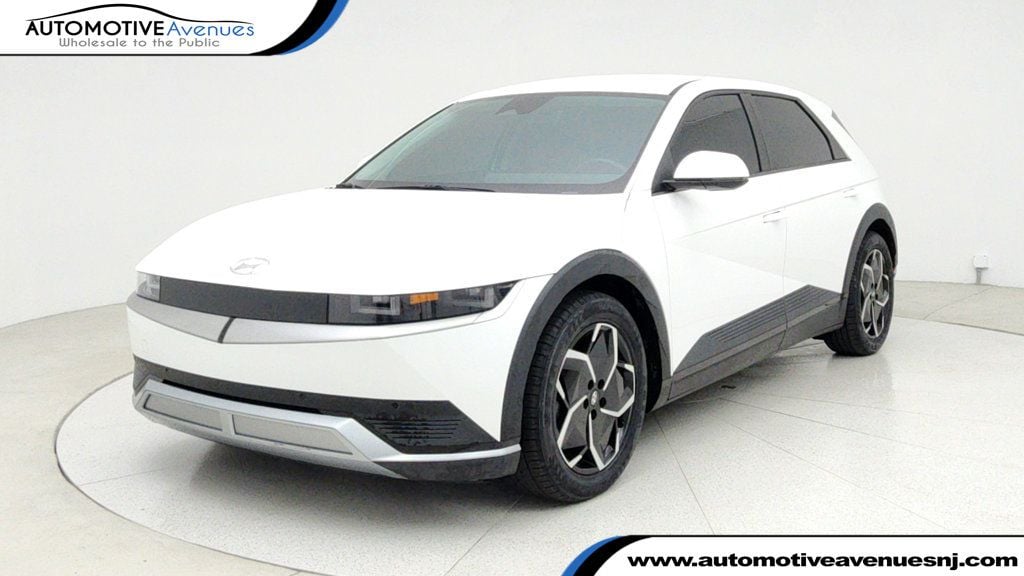 2022 Hyundai IONIQ 5 SEL's photo