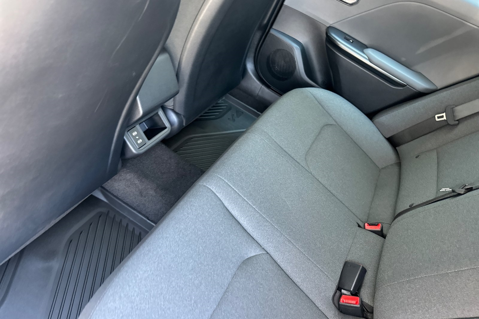 2025 Kia K4 LXS photo 8
