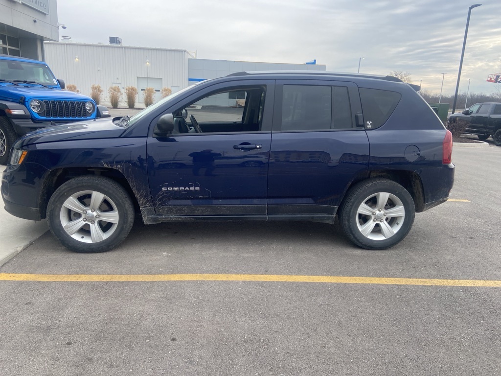 Used 2016 Jeep Compass Sport with VIN 1C4NJDBB7GD610442 for sale in Smithville, MO
