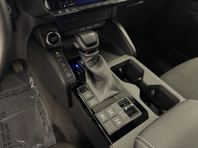2025 Toyota Land Cruiser photo 15