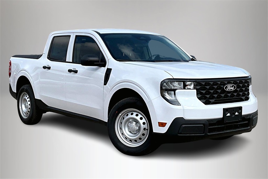 2025 Ford Maverick XL's photo