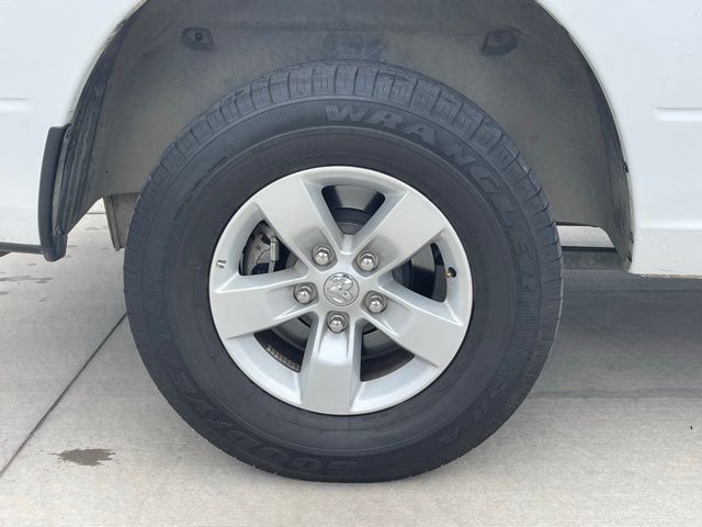 2021 Ram 1500 Classic Tradesman photo 3