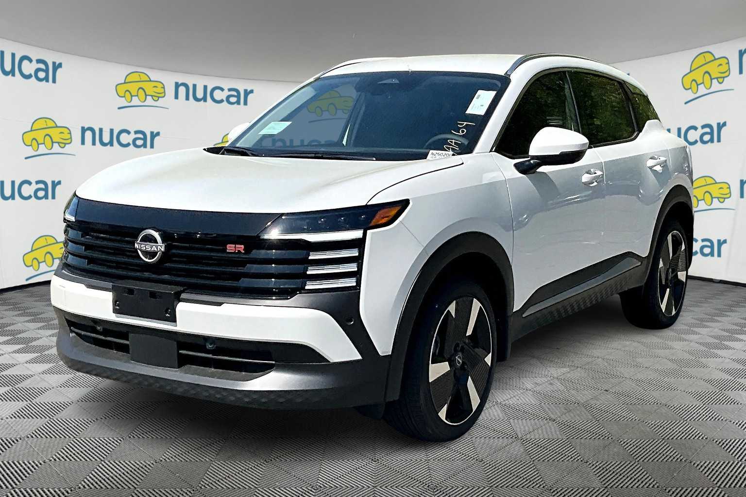 2025 Nissan Kicks SR photo 3