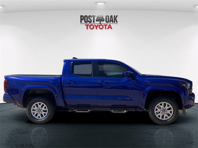 2025 Toyota Tacoma SR5 Double Cab photo 8