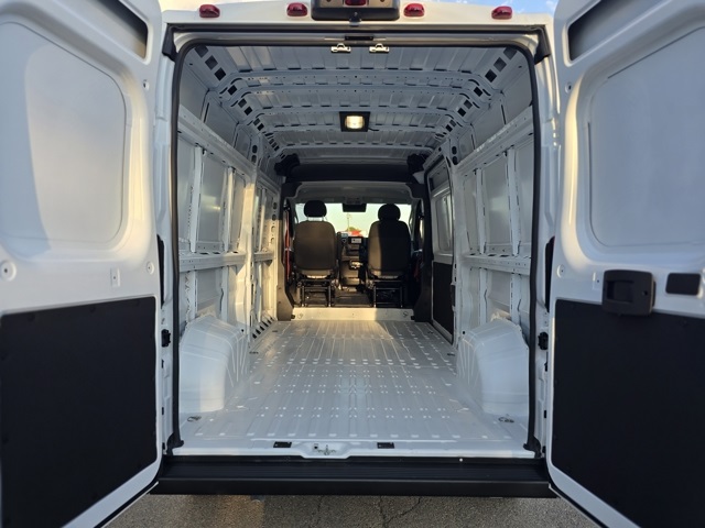 2025 Ram ProMaster 2500 photo 4