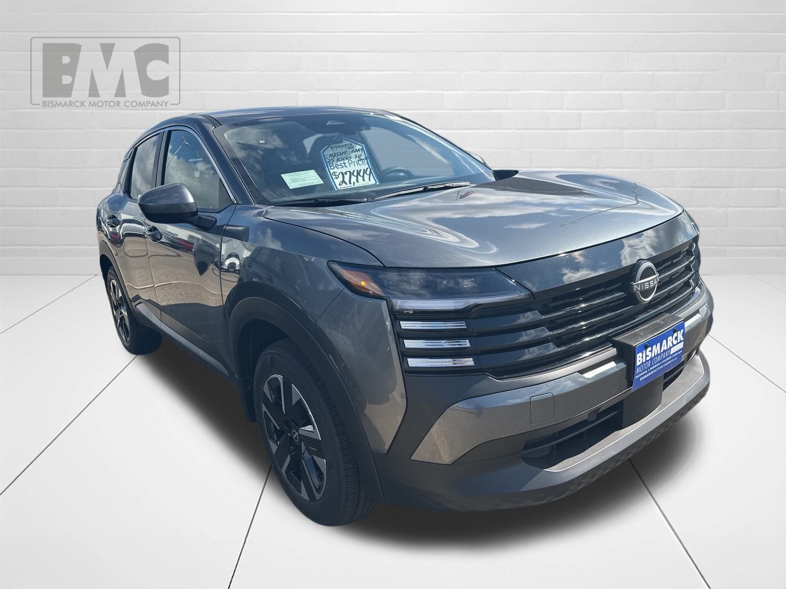 2025 Nissan Kicks SV photo 4