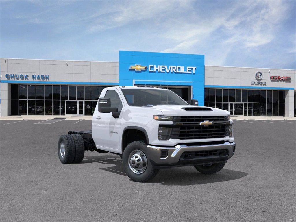2025 Chevrolet Silverado 3500HD Work Truck's photo