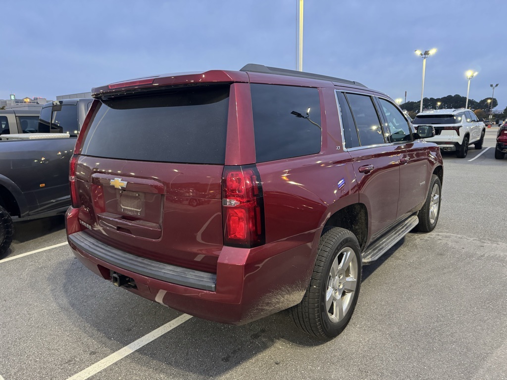 2017 Chevrolet Tahoe LT photo 3