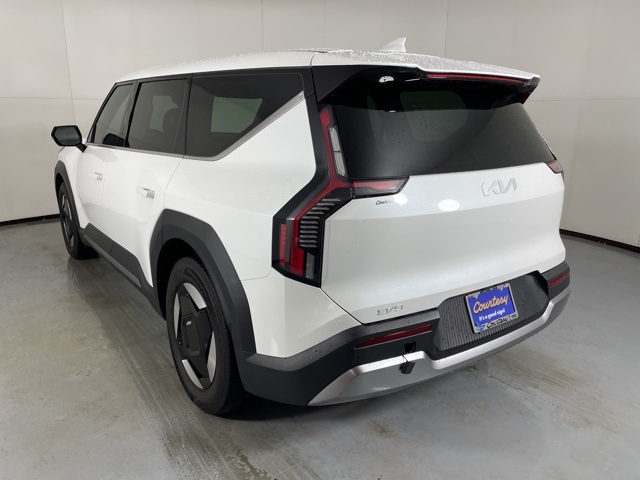 2024 Kia EV9 Light photo 2