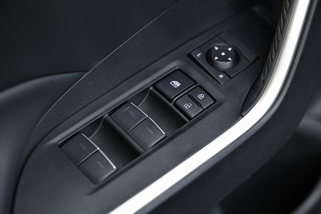 2025 Toyota RAV4 XLE Premium photo 12