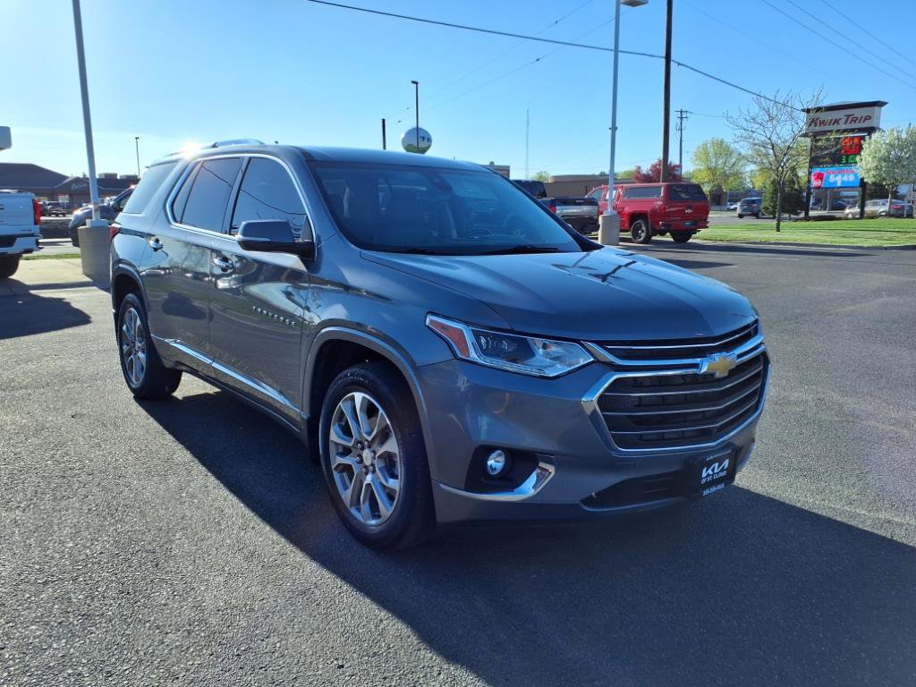 Used 2021 Chevrolet Traverse Premier with VIN 1GNEVKKW4MJ226361 for sale in Waite Park, Minnesota