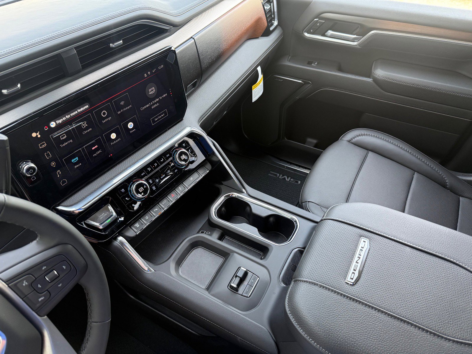 2025 Gmc Sierra 3500 HD Denali photo 25