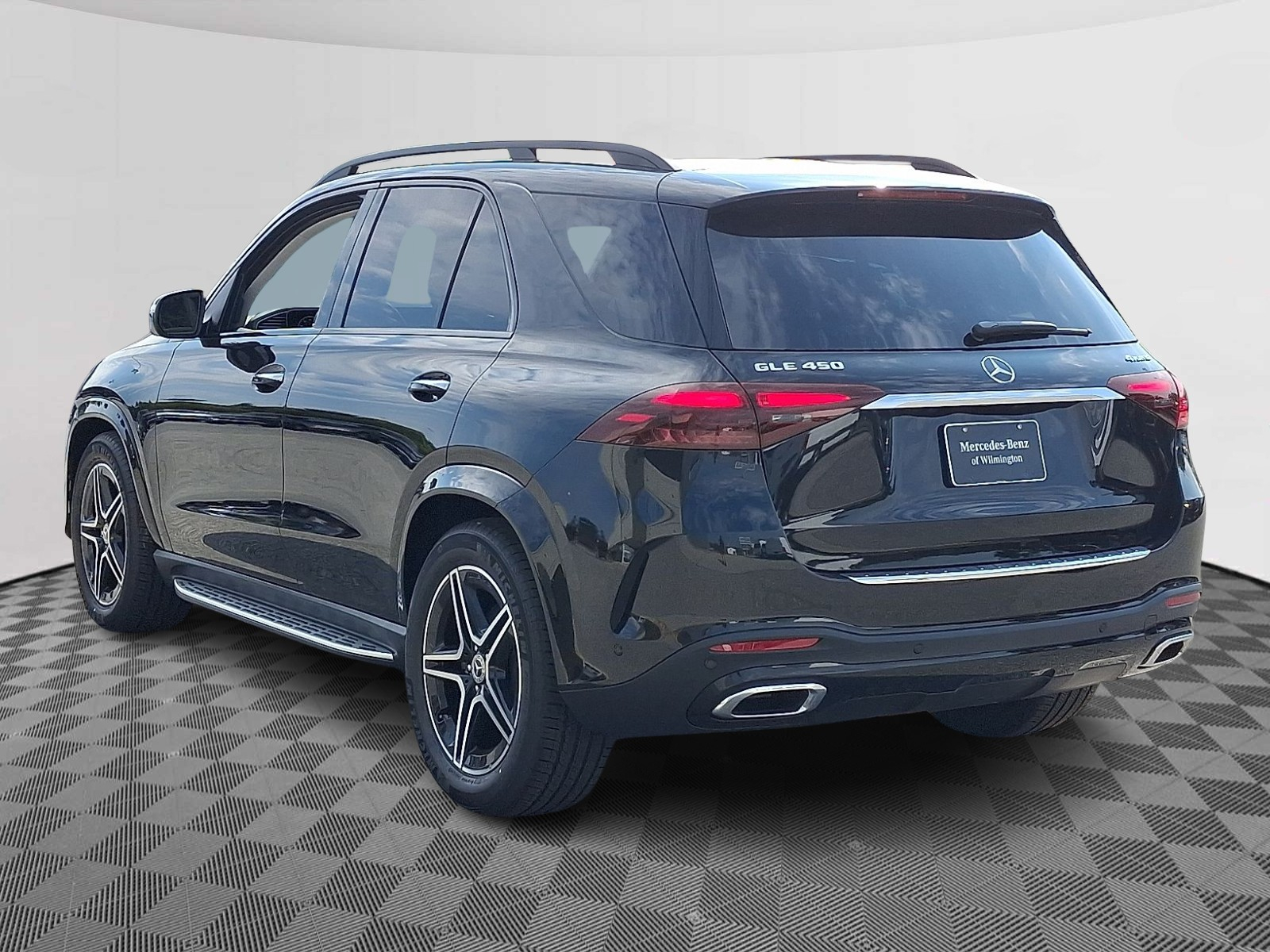 2026 Mercedes Benz GLE 450 4MATIC photo 4