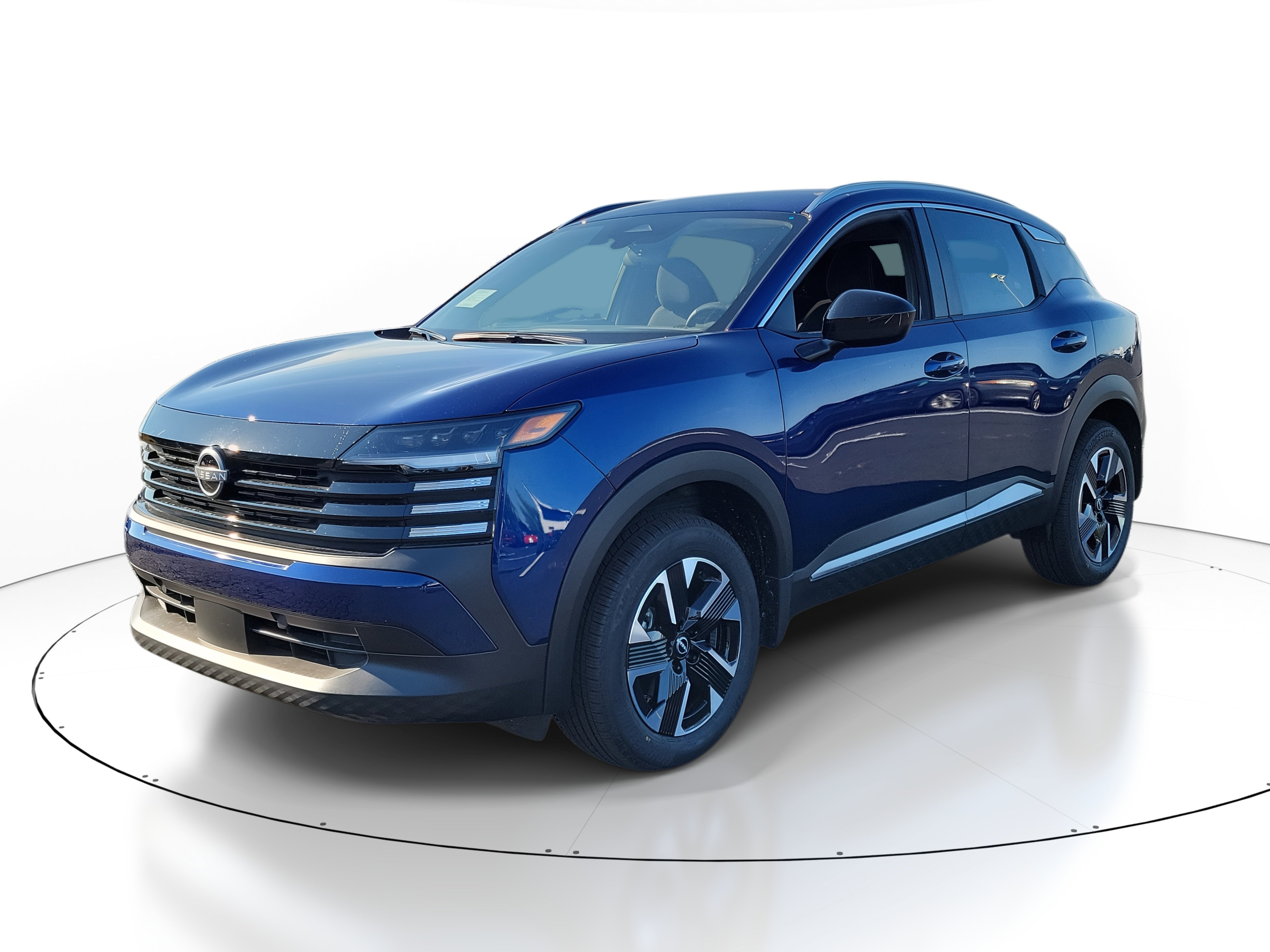 2026 Nissan Kicks SV photo 2