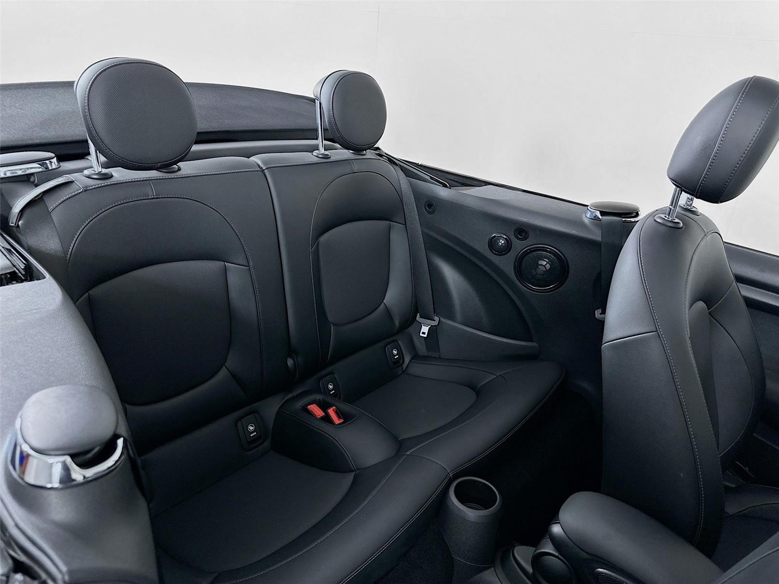 2017 Mini Cooper Convertible photo 27