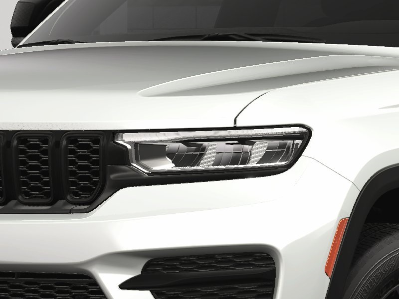 2025 Jeep Grand Cherokee Altitude photo 10