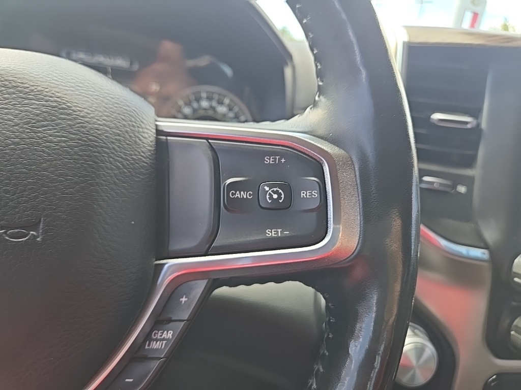 2019 Ram 1500 Laramie photo 16