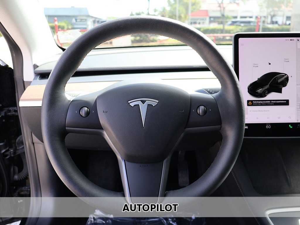2021 Tesla Model 3 Long Range photo 3
