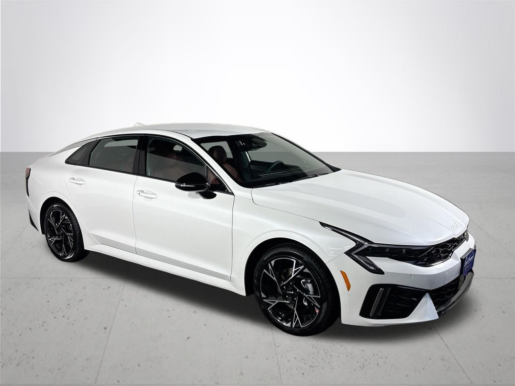 2026 Kia K5 GT-Line photo 4