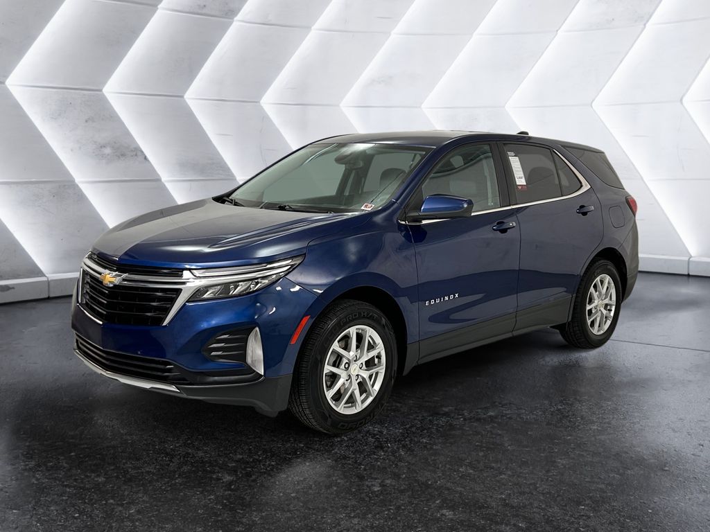 2022 Chevrolet Equinox LT photo 3