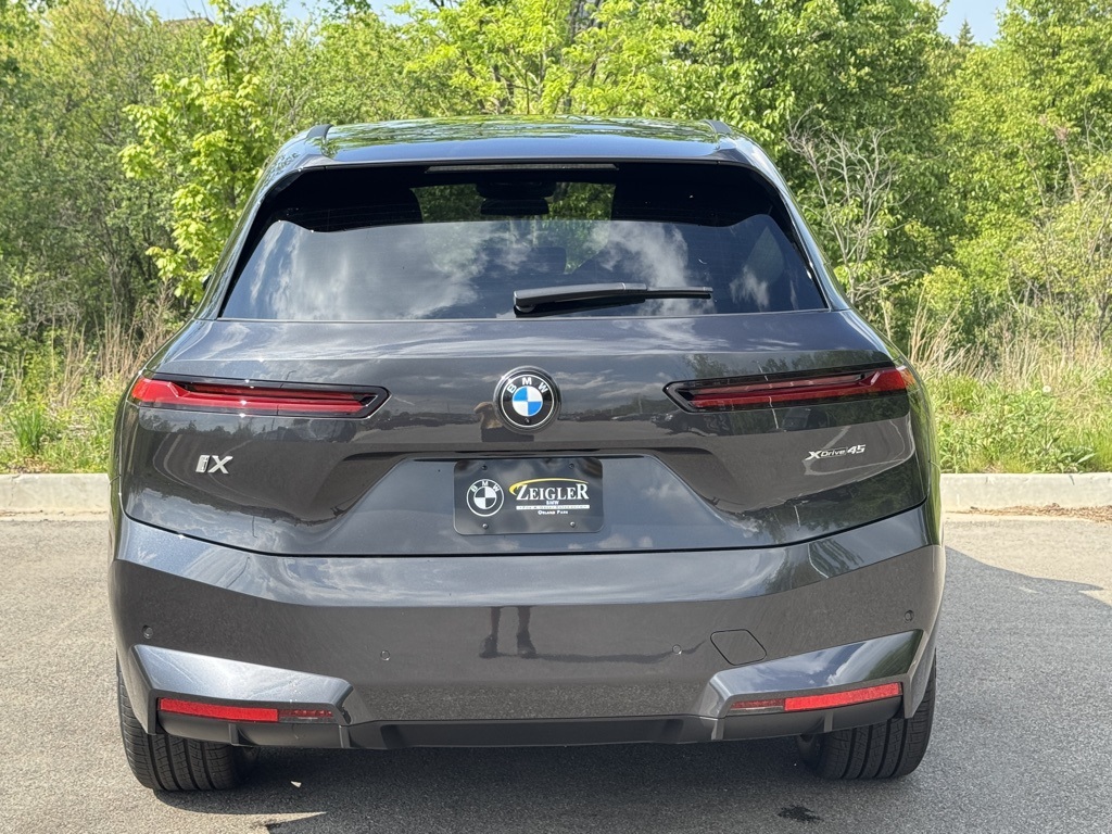2026 Bmw iX photo 3