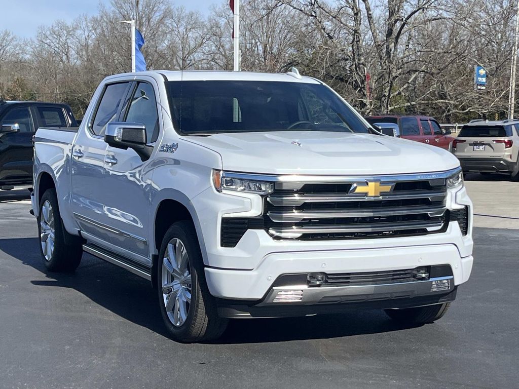 2026 Chevrolet Silverado Base's photo